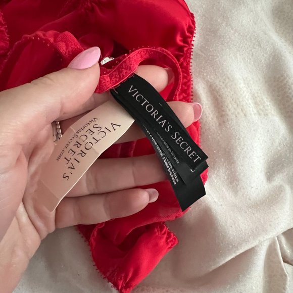 Victoria's Secret Sexy Little Things red Bow Cheekini panties size small nwt - Picture 3 of 8